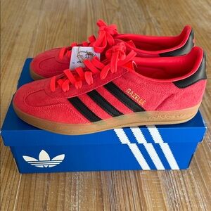 Adidas Gazelle Scarlet Red with Black Stripes Mens 6.5 Women's 7.5 Brand New